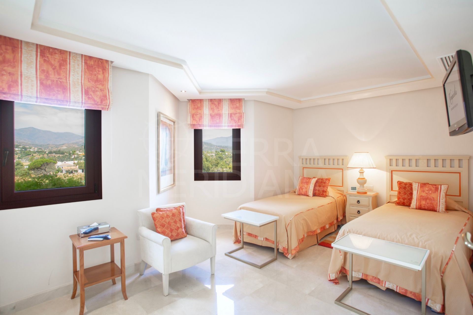 043c9918-ceaf-4003-b136-b186beb4ea43