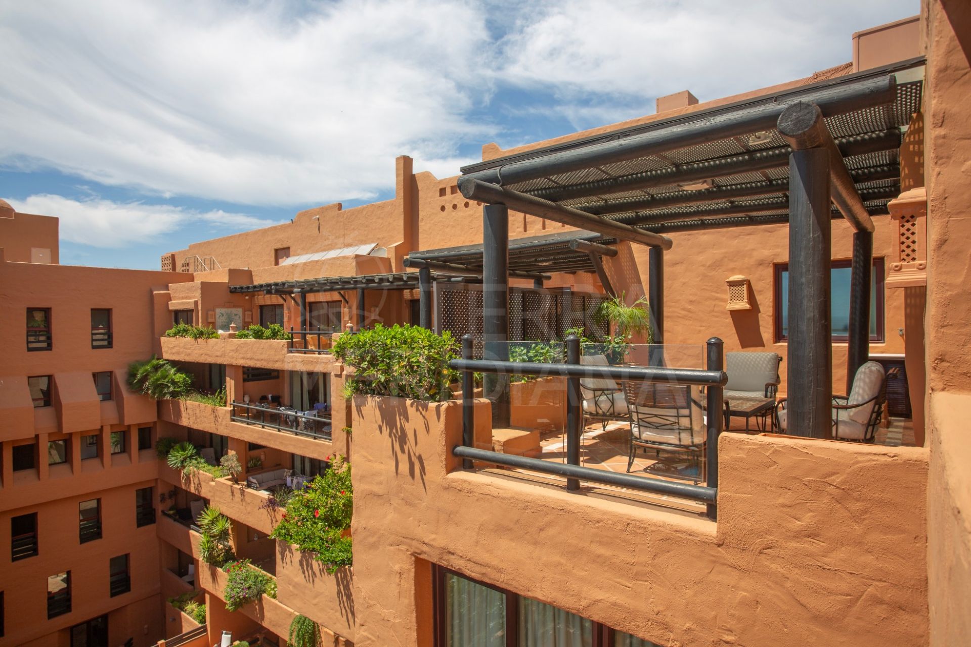 0743db6c-79ce-498d-967b-4915bcf1e7b9