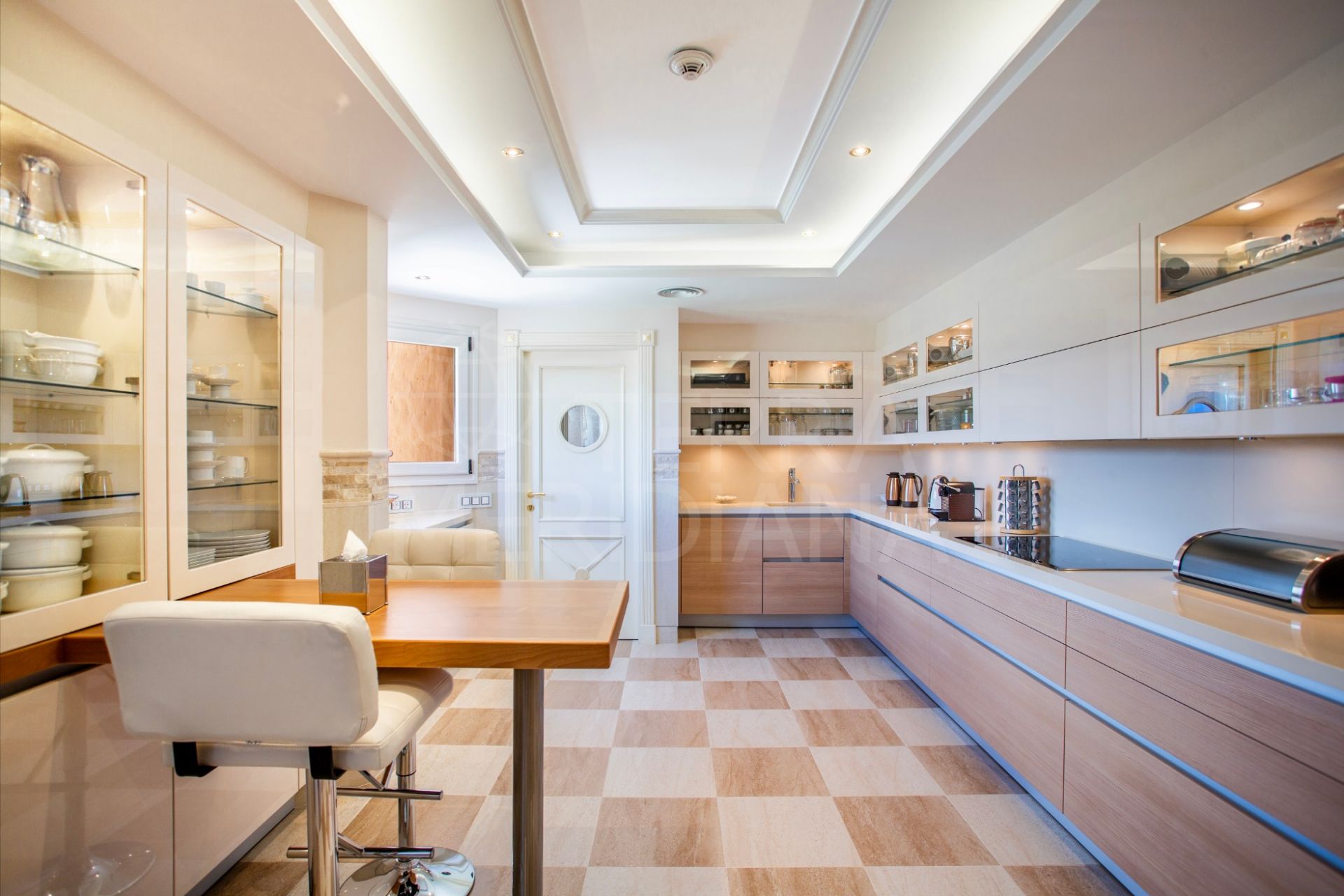 3f8719f6-cea1-4577-bfd1-bb592068b47b