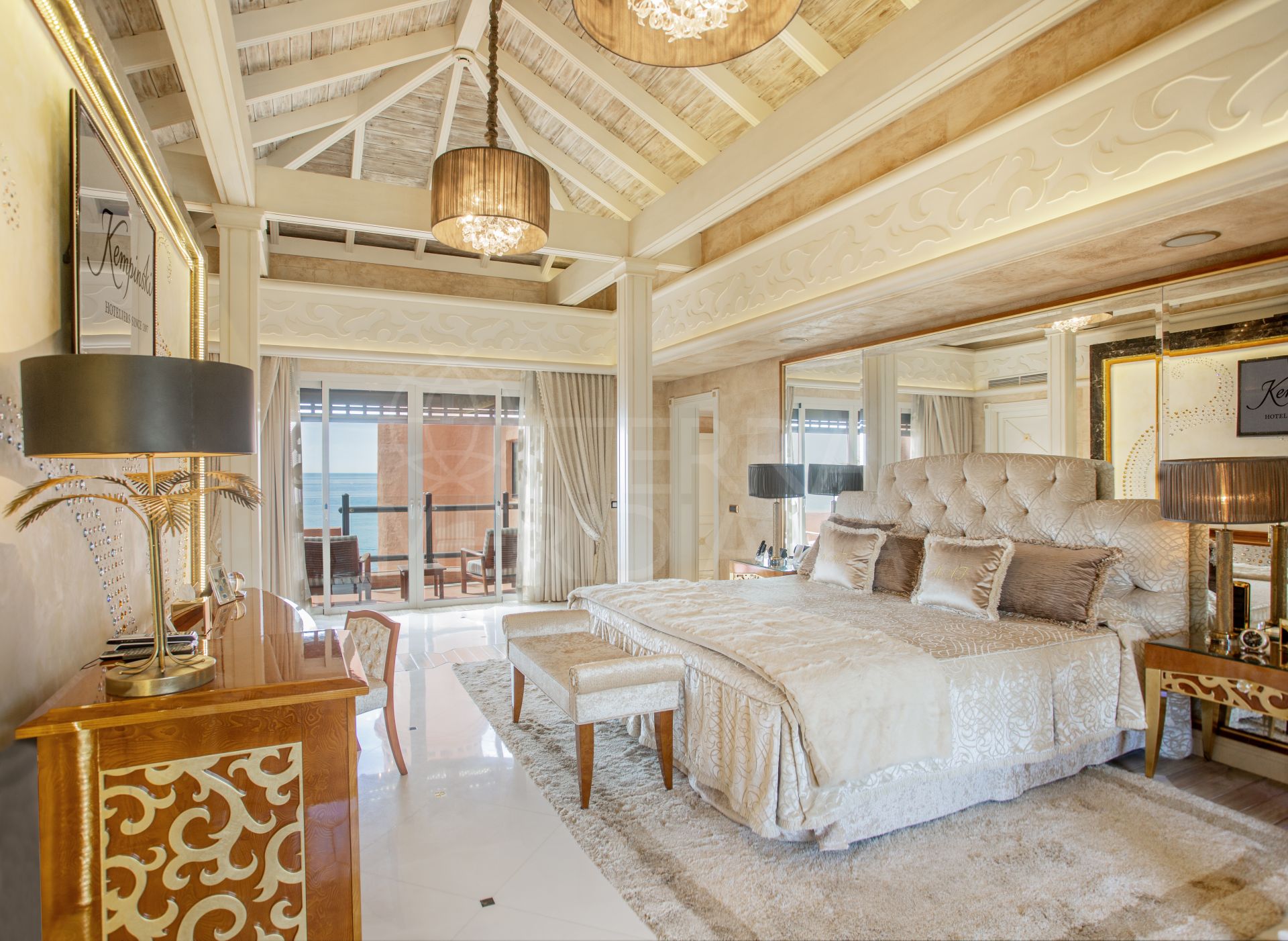 43889668-e2e7-4453-b76b-0cb15224f1ad