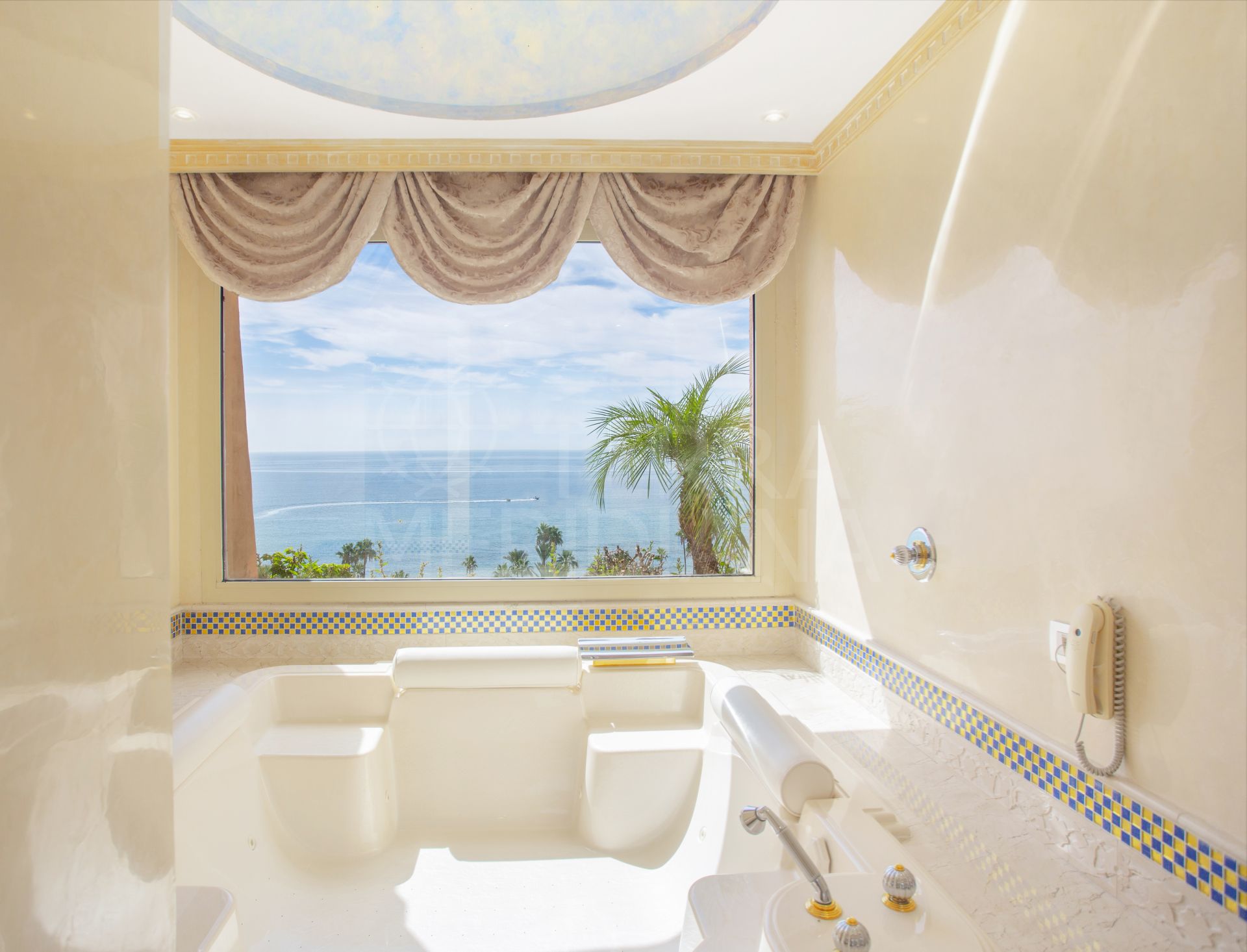 72ff1453-9f79-42f6-8d28-3dc35034f854