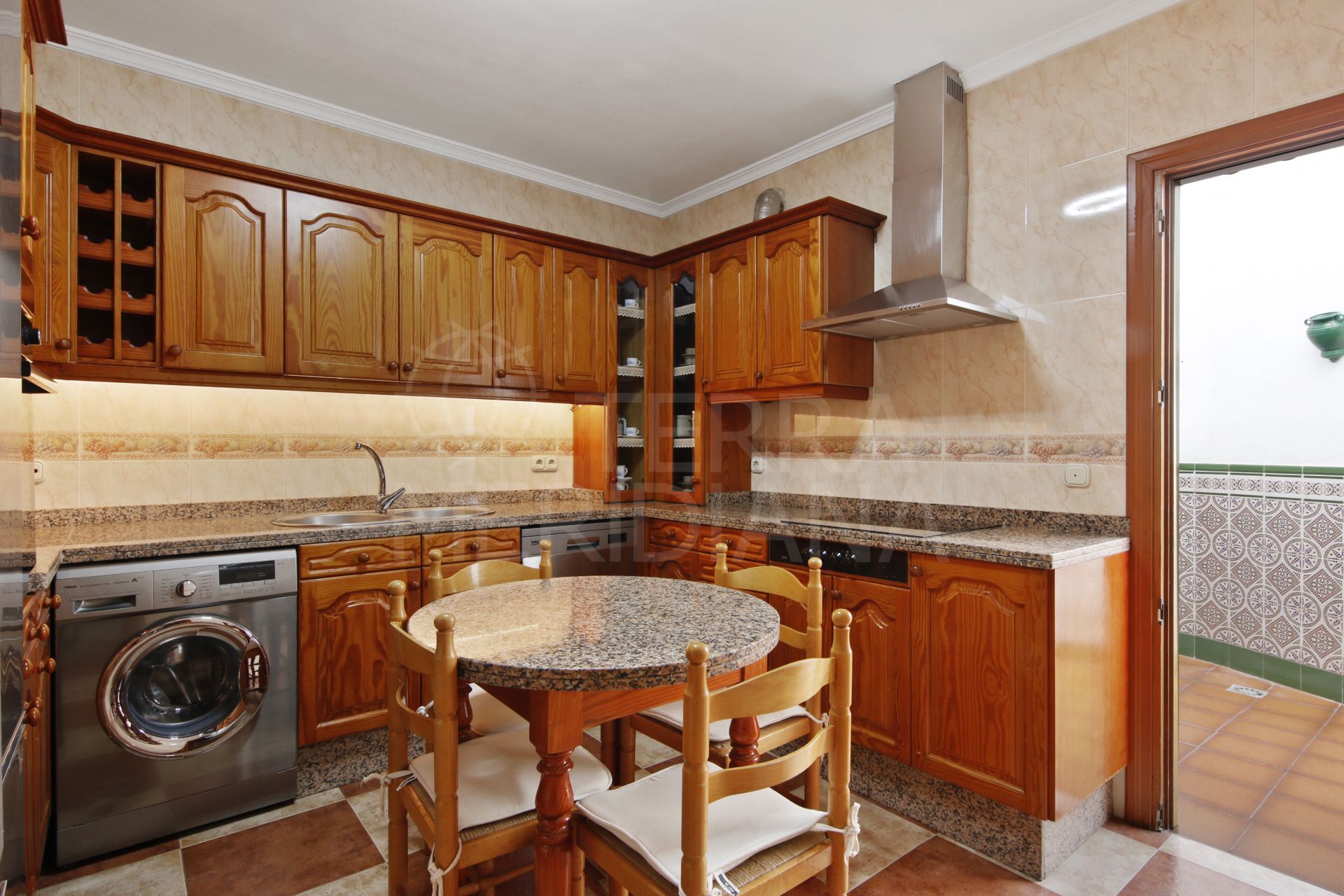 748839a2-0b10-45b0-befb-2f048012c89e