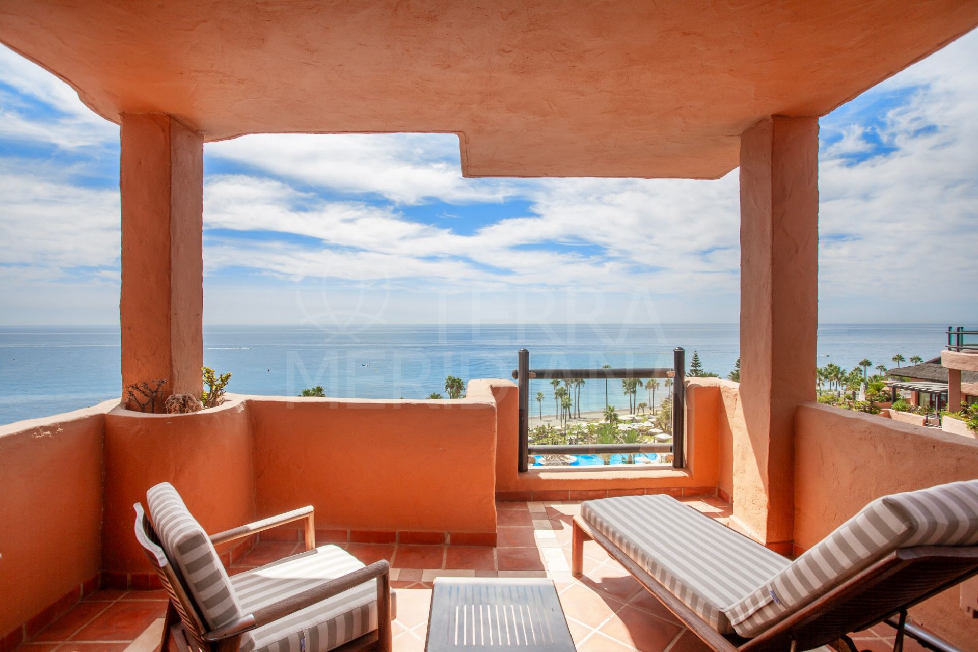 8eed03da-7113-482b-a6e1-b7fe26d195bc