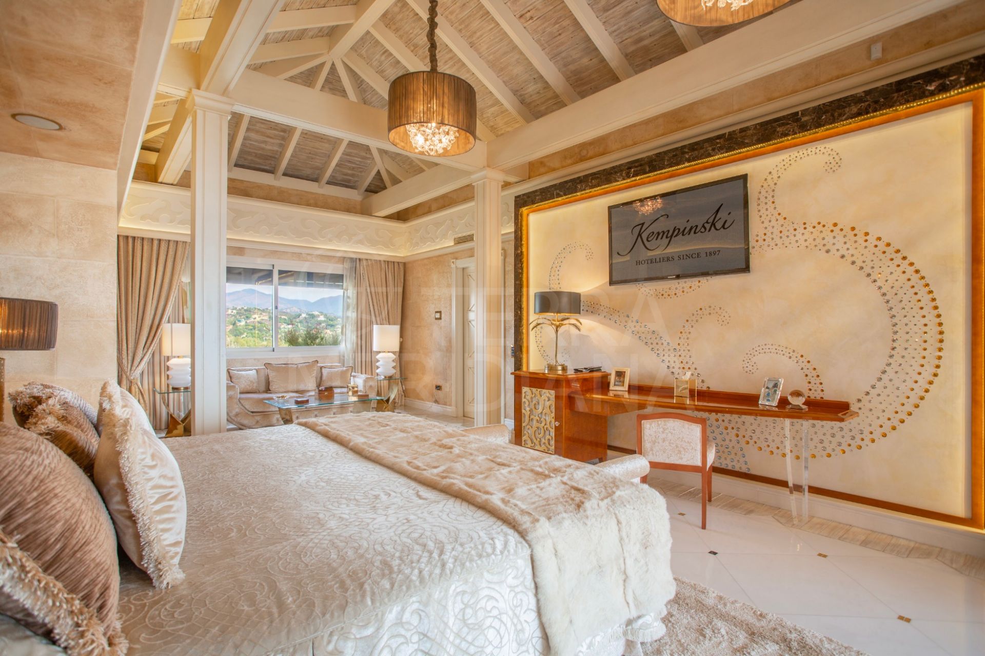 dbb11fc6-c2c6-4e6b-a49c-26fe8bba72ee