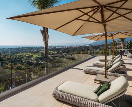 R112-09067 Hans_page-0006